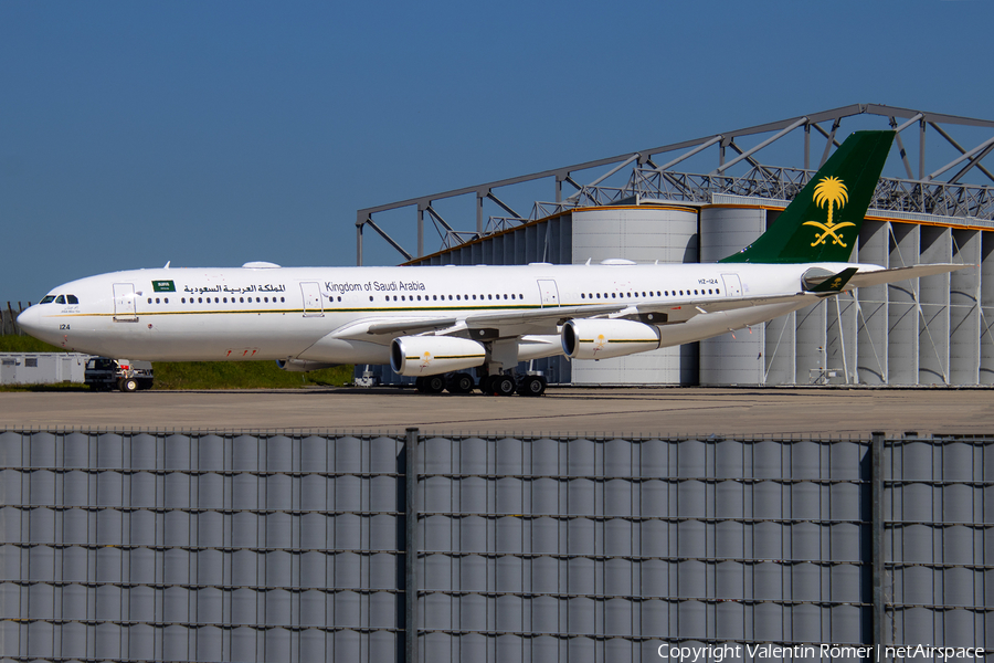 Saudi Arabian Government Airbus A340-213 (HZ-124) | Photo 507319