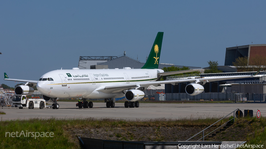 Saudi Arabian Government Airbus A340-213 (HZ-124) | Photo 507320