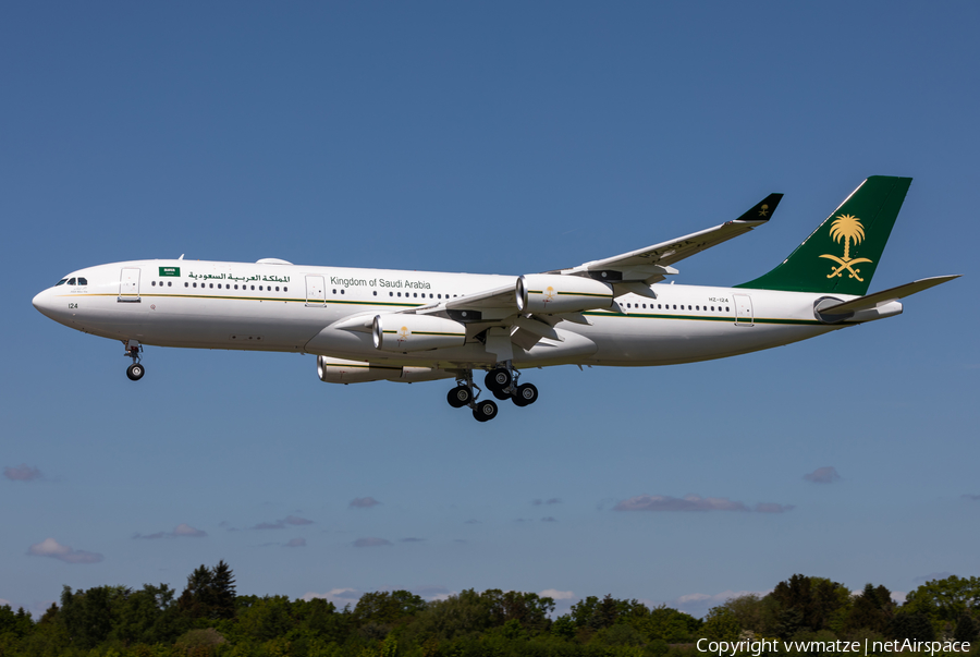 Saudi Arabian Government Airbus A340-213 (HZ-124) | Photo 509128