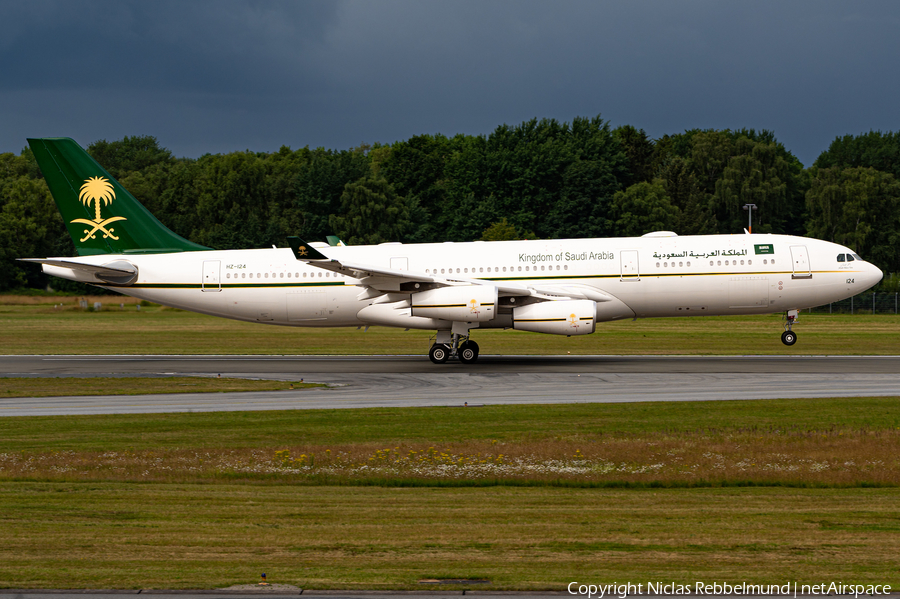 Saudi Arabian Government Airbus A340-213 (HZ-124) | Photo 515990