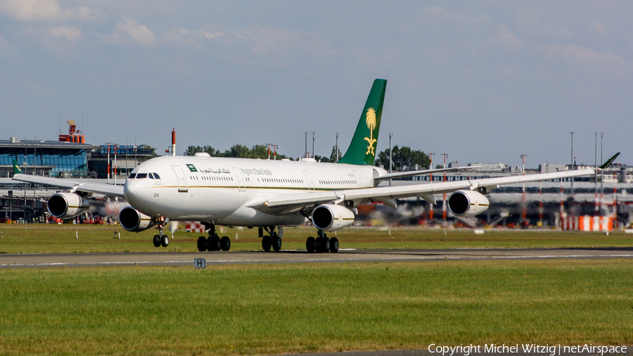 Saudi Arabian Government Airbus A340-213 (HZ-124) | Photo 517274