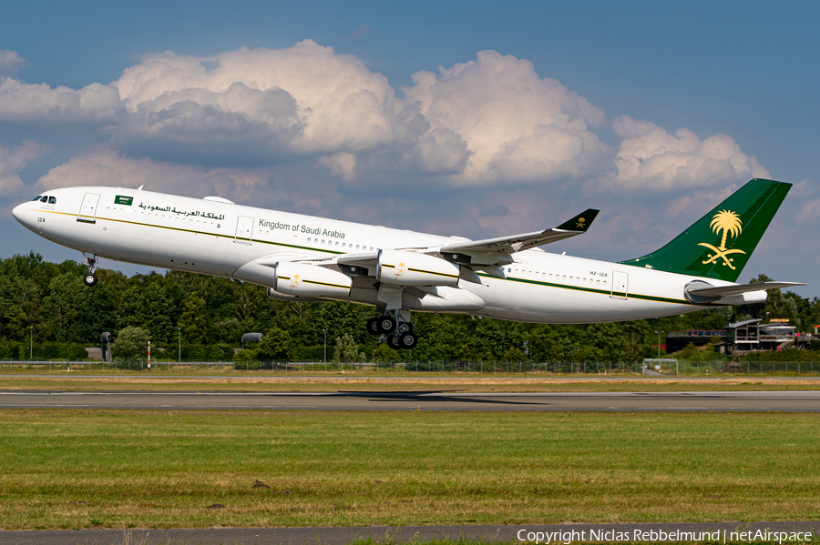 Saudi Arabian Government Airbus A340-213 (HZ-124) | Photo 517286