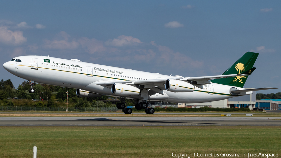 Saudi Arabian Government Airbus A340-213 (HZ-124) | Photo 517379
