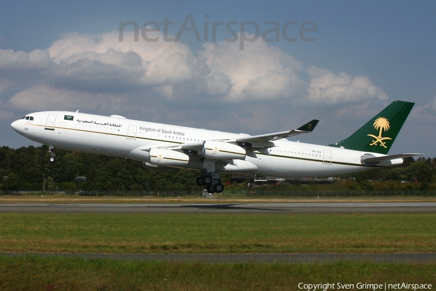 Saudi Arabian Government Airbus A340-213 (HZ-124) | Photo 517921