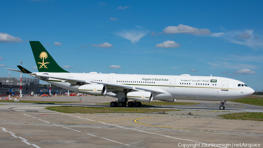 Saudi Arabian Government Airbus A340-213 (HZ-124) | Photo 520628