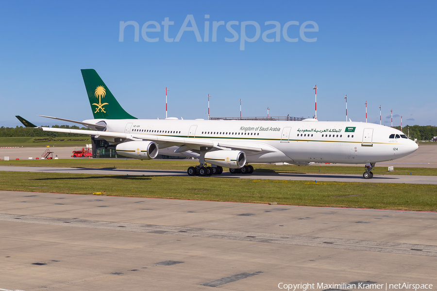 Saudi Arabian Government Airbus A340-213 (HZ-124) | Photo 521421