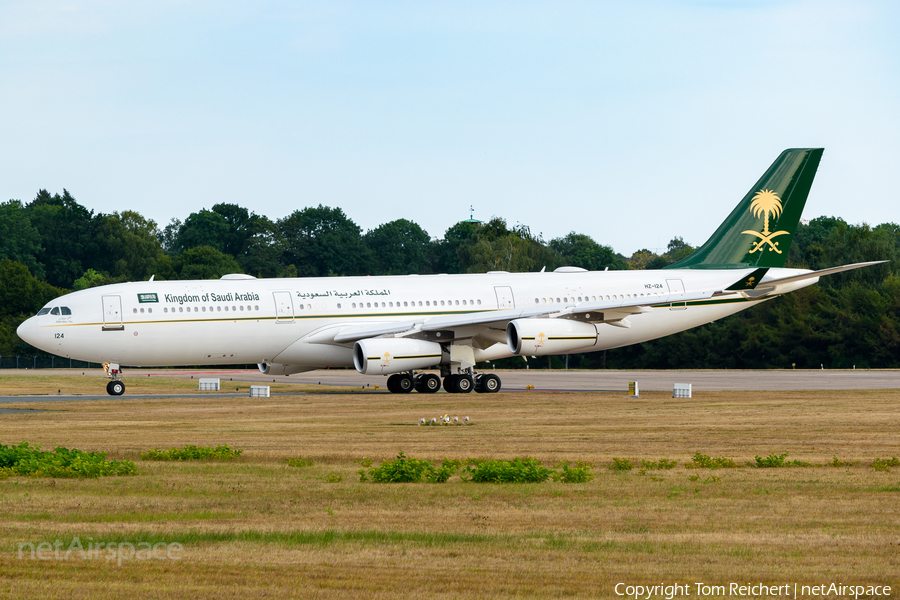 Saudi Arabian Government Airbus A340-213 (HZ-124) | Photo 524915