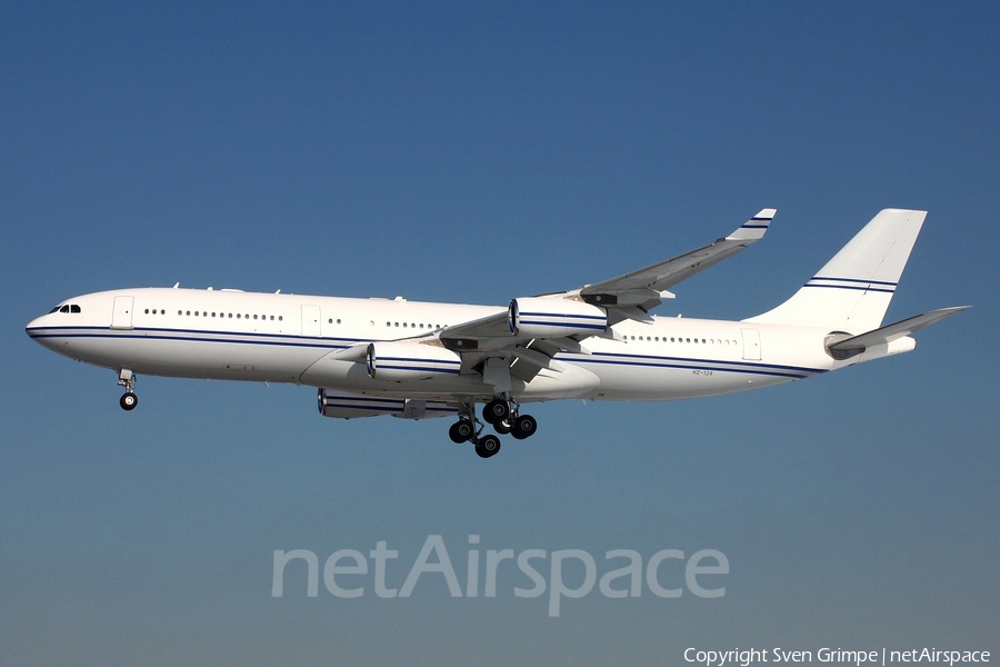 Saudi Arabian Government Airbus A340-213 (HZ-124) | Photo 22061