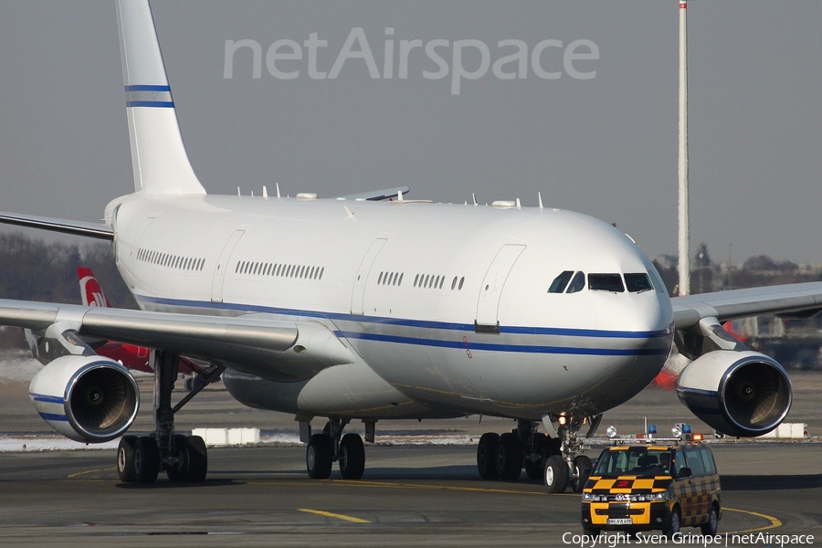 Saudi Arabian Government Airbus A340-213 (HZ-124) | Photo 22063