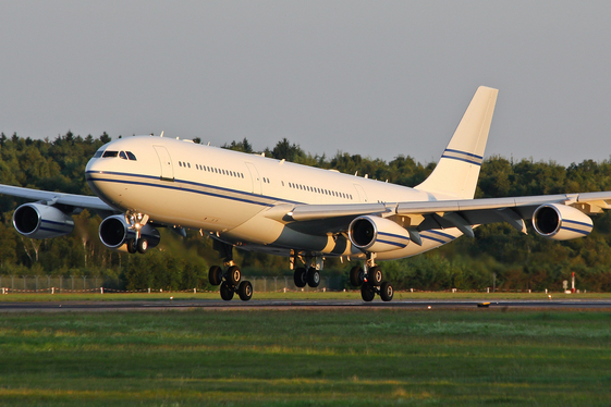 Saudi Arabian Government Airbus A340-213 (HZ-124) at  Hamburg - Fuhlsbuettel (Helmut Schmidt), Germany