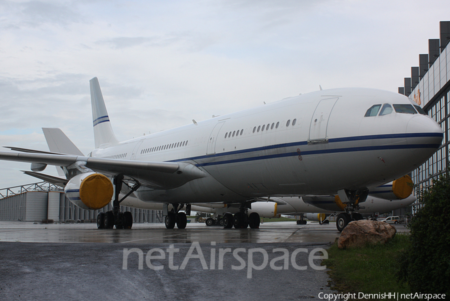 Saudi Arabian Government Airbus A340-213 (HZ-124) | Photo 400973