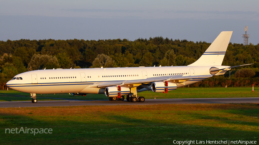 Saudi Arabian Government Airbus A340-213 (HZ-124) | Photo 433935