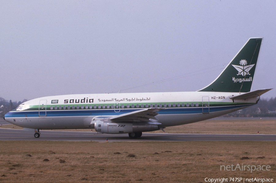 Saudi Arabian Airlines Boeing 737-268(Adv) (HZ-AGN) | Photo 39242