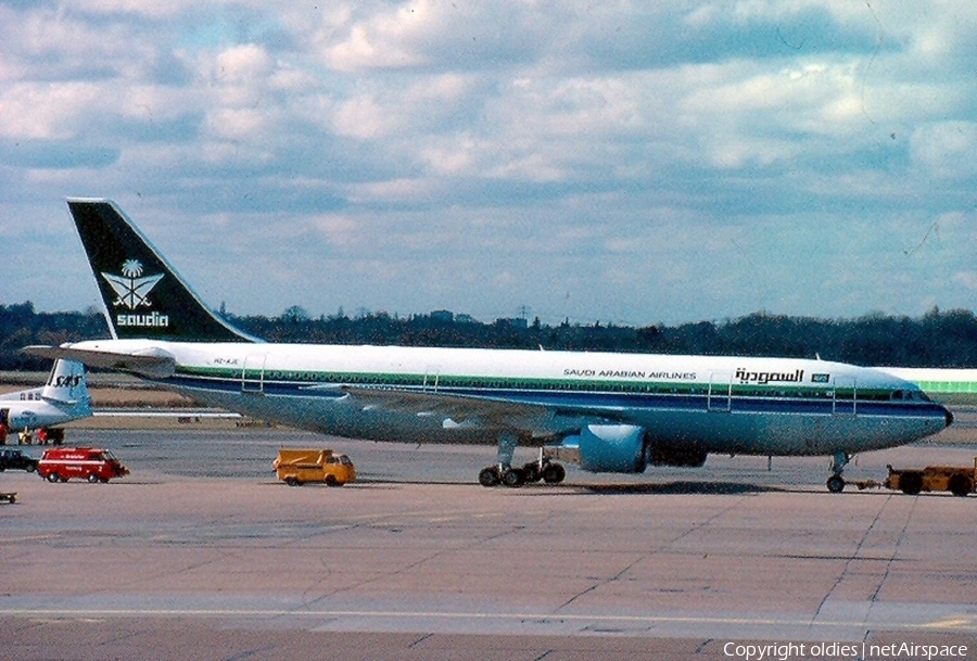 Saudi Arabian Airlines Airbus A300B4-620 (HZ-AJE) | Photo 240805