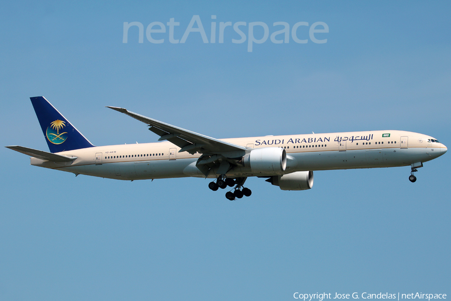 Saudi Arabian Airlines Boeing 777-368(ER) (HZ-AK18) | Photo 168856