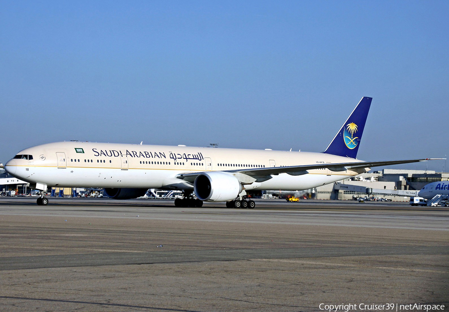 Saudi Arabian Airlines Boeing 777-368(ER) (HZ-AK18) | Photo 188659