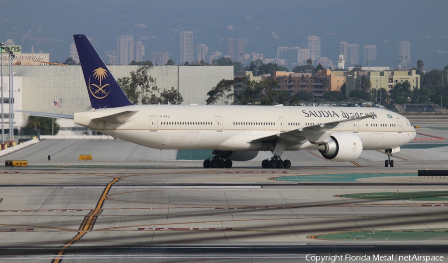 Saudi Arabian Airlines Boeing 777-368(ER) (HZ-AK20) | Photo 548122