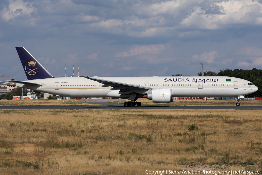 Saudi Arabian Airlines Boeing 777-368(ER) (HZ-AK22) | Photo 349787