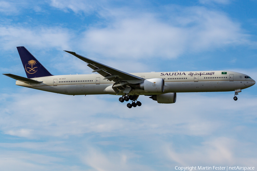 Saudi Arabian Airlines Boeing 777-368(ER) (HZ-AK27) | Photo 346706