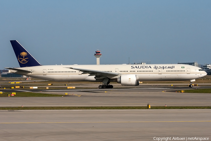 Saudi Arabian Airlines Boeing 777-368(ER) (HZ-AK29) | Photo 237698