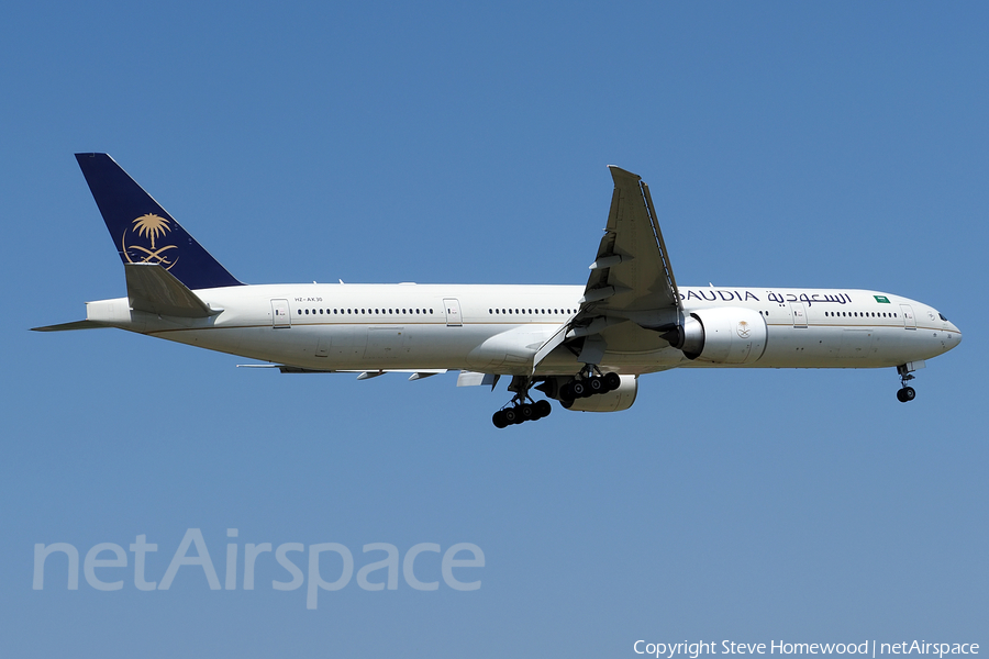 Saudi Arabian Airlines Boeing 777-368(ER) (HZ-AK30) | Photo 669856