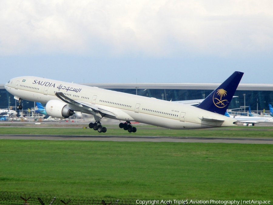 Saudi Arabian Airlines Boeing 777-3FG(ER) (HZ-AK34) | Photo 208617