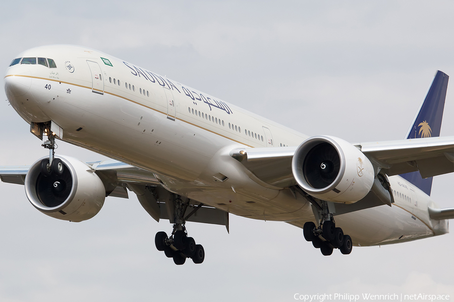 Saudi Arabian Airlines Boeing 777-3FG(ER) (HZ-AK40) | Photo 193956