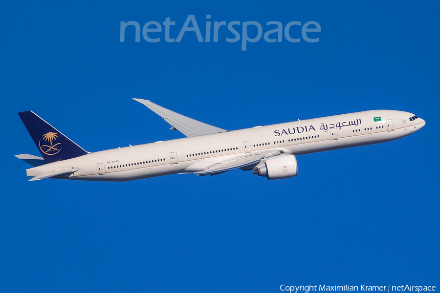 Saudi Arabian Airlines Boeing 777-3FG(ER) (HZ-AK40) | Photo 392462