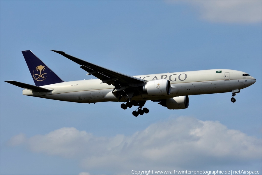 Saudi Arabian Cargo Boeing 777-FFG (HZ-AK71) | Photo 549134