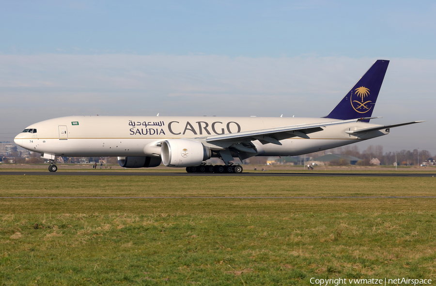 Saudi Arabian Cargo Boeing 777-FFG (HZ-AK74) | Photo 424321