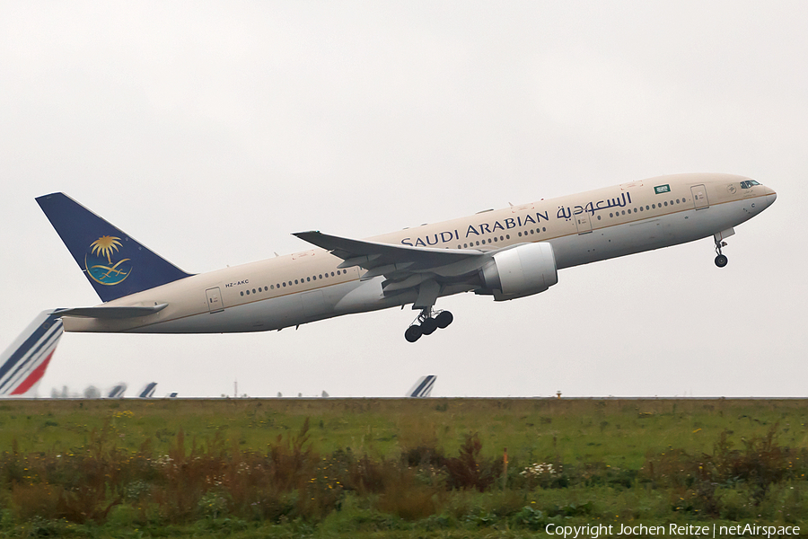 Saudi Arabian Airlines Boeing 777-268(ER) (HZ-AKC) | Photo 90458