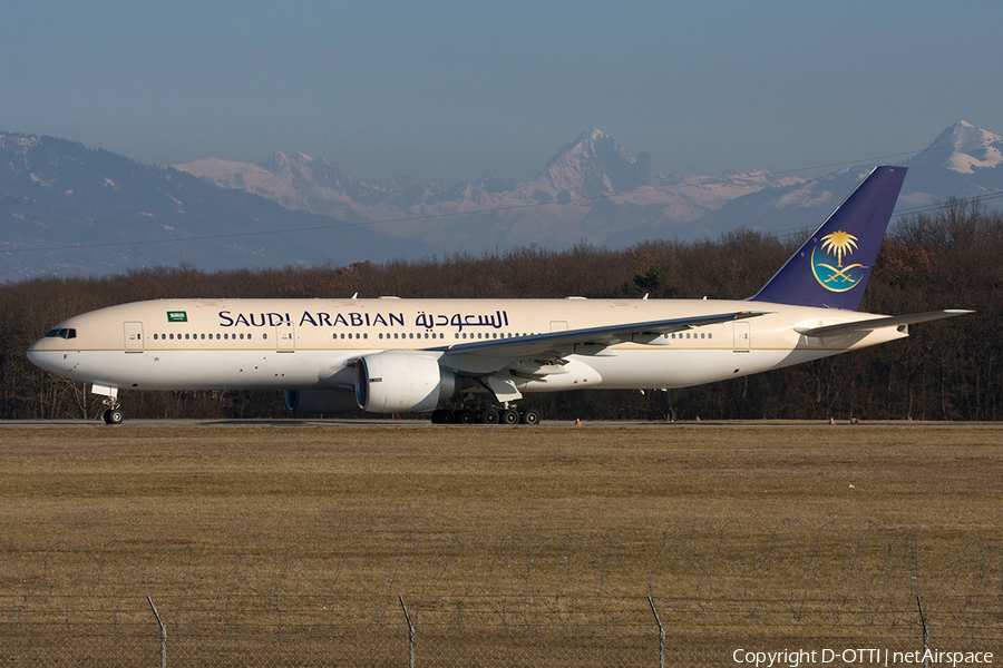 Saudi Arabian Airlines Boeing 777-268(ER) (HZ-AKF) | Photo 272213