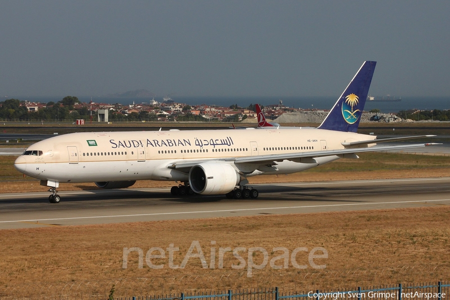 Saudi Arabian Airlines Boeing 777-268(ER) (HZ-AKH) | Photo 86091