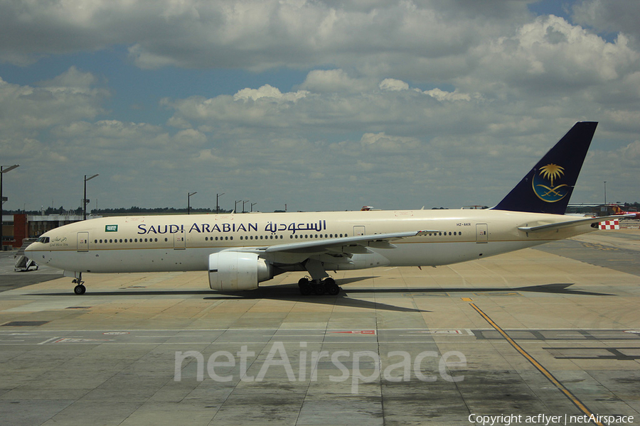 Saudi Arabian Airlines Boeing 777-268(ER) (HZ-AKR) | Photo 392544