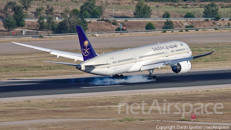 Saudi Arabian Airlines Boeing 787-9 Dreamliner (HZ-AR12) | Photo 181173