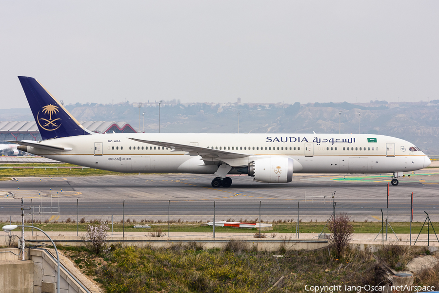 Saudi Arabian Airlines Boeing 787-9 Dreamliner (HZ-ARA) | Photo 517628