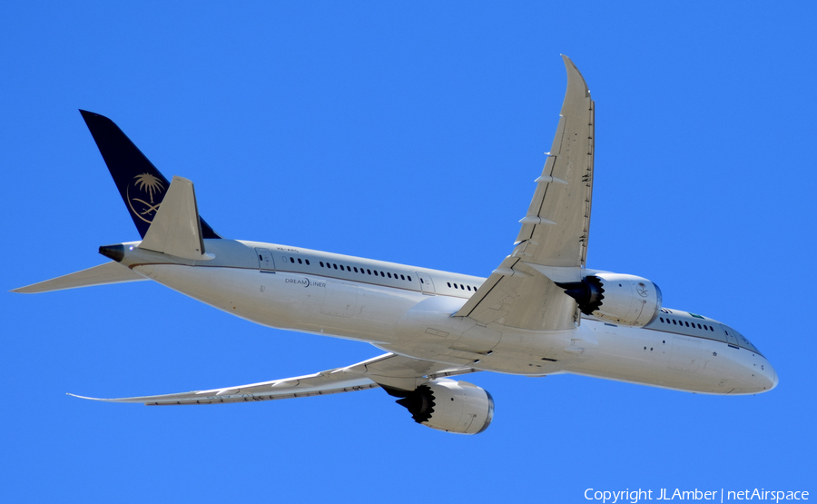 Saudi Arabian Airlines Boeing 787-9 Dreamliner (HZ-ARG) | Photo 264854