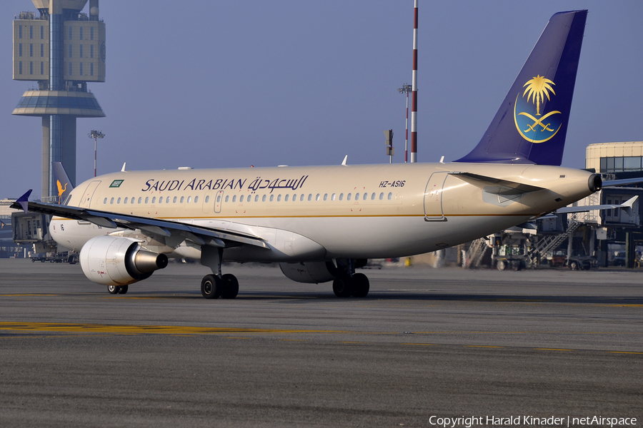 Saudi Arabian Airlines Airbus A320-214 (HZ-AS16) | Photo 311093