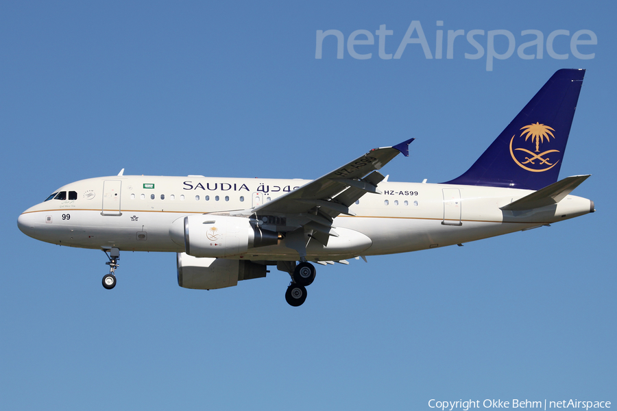Saudi Arabian Royal Flight Airbus A318-112(CJ) Elite (HZ-AS99) | Photo 208328