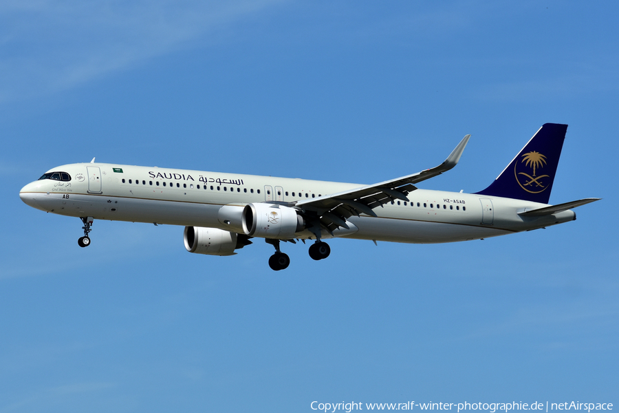 Saudi Arabian Airlines Airbus A321-251NX (HZ-ASAB) | Photo 627284