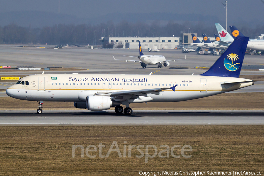 Saudi Arabian Airlines Airbus A320-214 (HZ-ASB) | Photo 161160