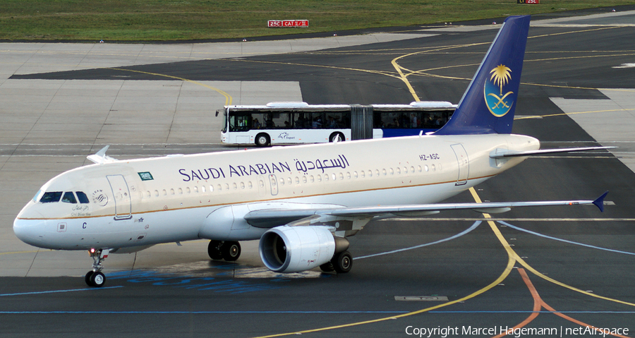 Saudi Arabian Airlines Airbus A320-214 (HZ-ASC) | Photo 104209