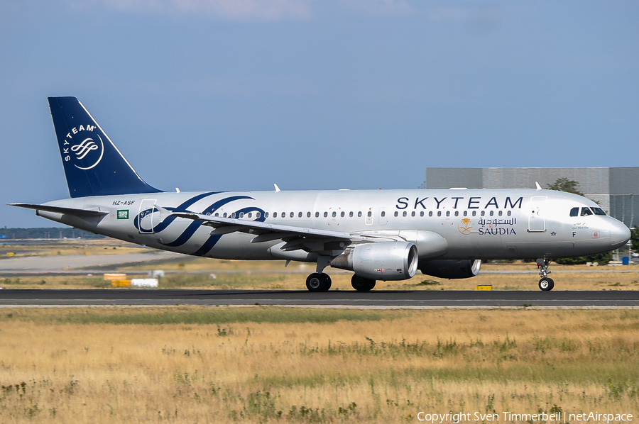 Saudi Arabian Airlines Airbus A320-214 (HZ-ASF) | Photo 102326