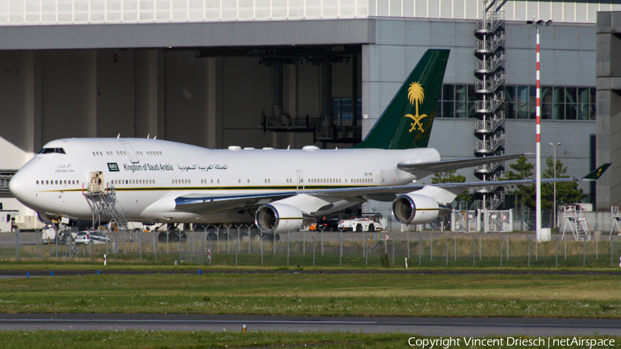 Saudi Arabian Government Boeing 747-468 (HZ-HM1) | Photo 518596