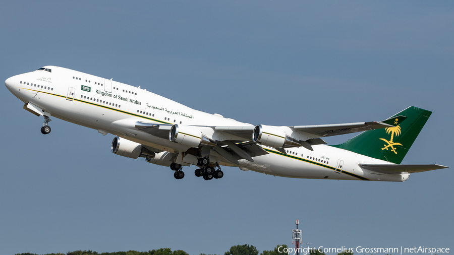 Saudi Arabian Government Boeing 747-468 (HZ-HM1) | Photo 518735