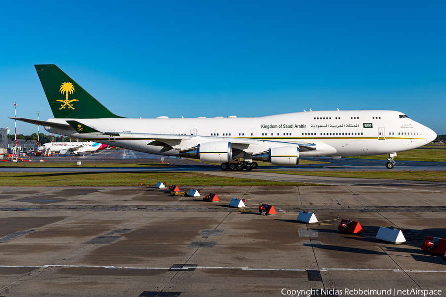 Saudi Arabian Government Boeing 747-468 (HZ-HM1) | Photo 527161
