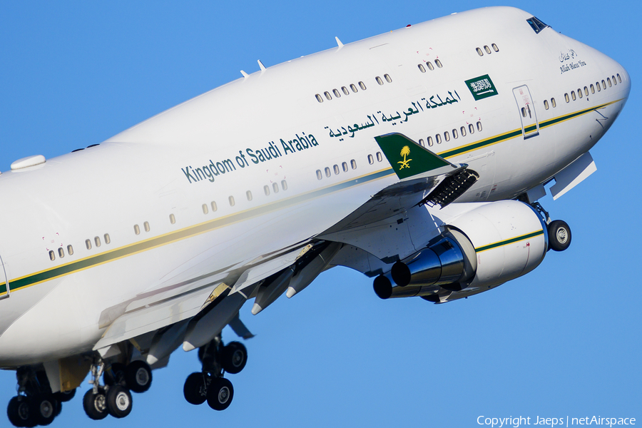 Saudi Arabian Government Boeing 747-468 (HZ-HM1) | Photo 527525