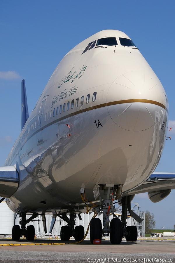 Saudi Arabian Royal Flight Boeing 747-3G1 (HZ-HM1A) | Photo 74151