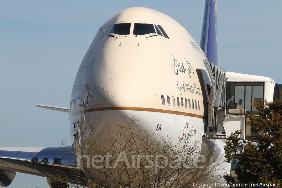 Saudi Arabian Royal Flight Boeing 747-3G1 (HZ-HM1A) | Photo 74265