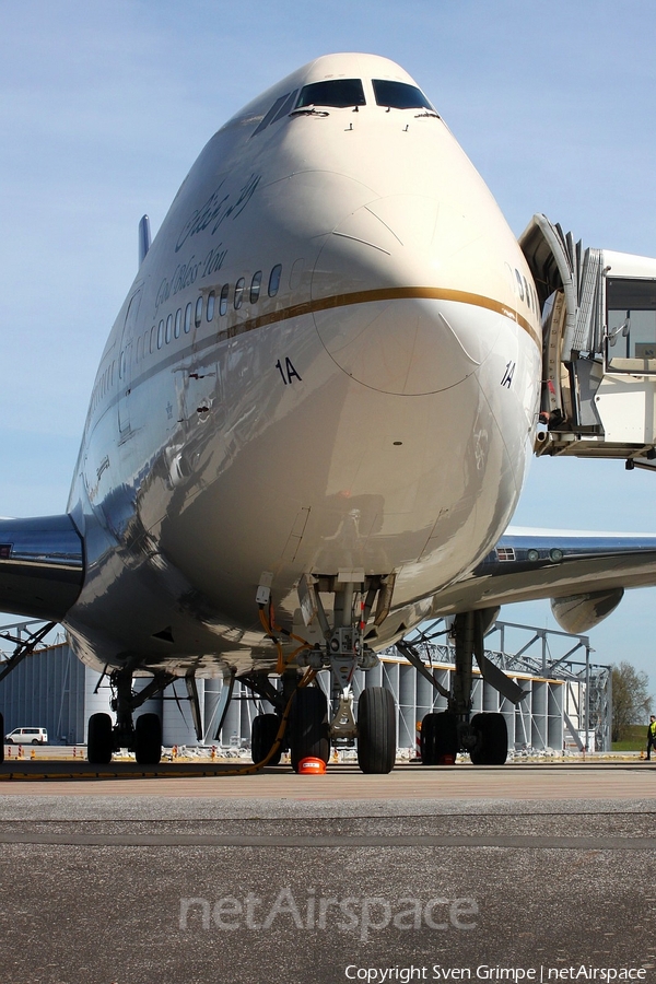 Saudi Arabian Royal Flight Boeing 747-3G1 (HZ-HM1A) | Photo 74266